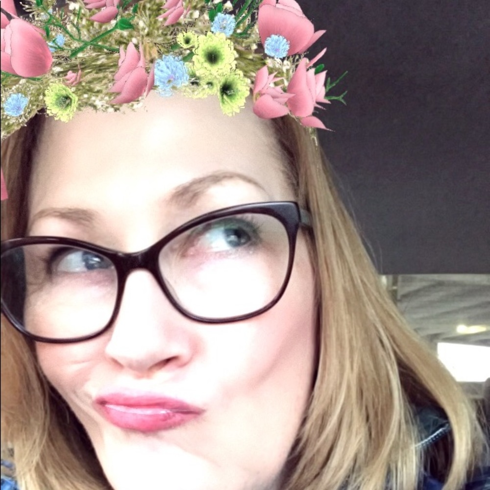 Meet your Posher, Lisa